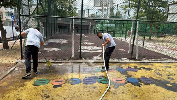 Yunusemre’de çocuk parkları pırıl pırıl oluyor