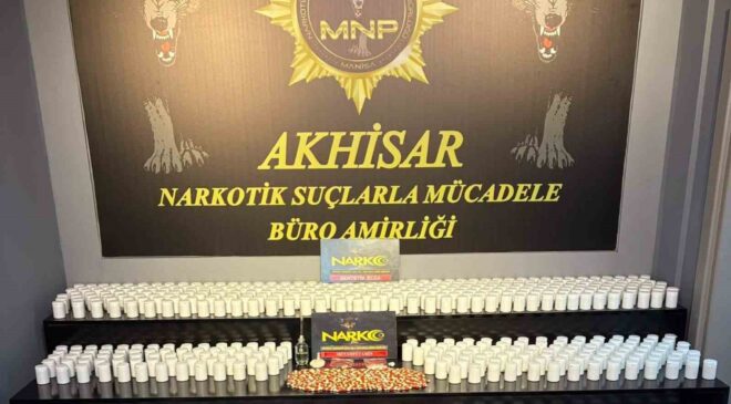 Akhisar’da uyuşturucu operasyonunda 2 şüpheli tutuklandı