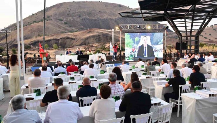 Büyükşehir Meclisi Kula Jeopark’ta toplandı