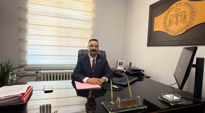 Gördes’in yeni hakim ve savcısı göreve başladı