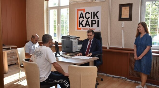 Kaymakamı Güldoğan, ‘Açık Kapı’da vatandaşları tek tek dinledi