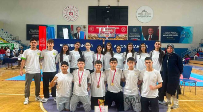Manisa BBSK judoda takım halinde Türkiye üçüncüsü oldu