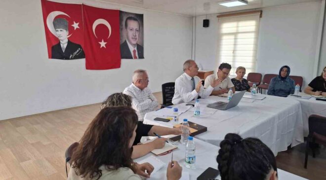 Okul müdürleri yeni eğitim yılı öncesi bir araya geldi