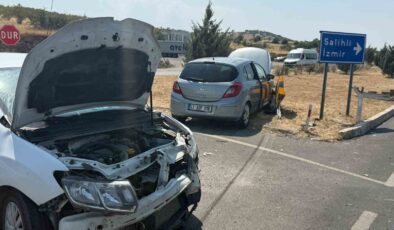 Otomobiller kavşakta çarpıştı: 1 yaralı