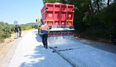 Soma’da mahalle yollarına ikinci kat asfalt atılıyor