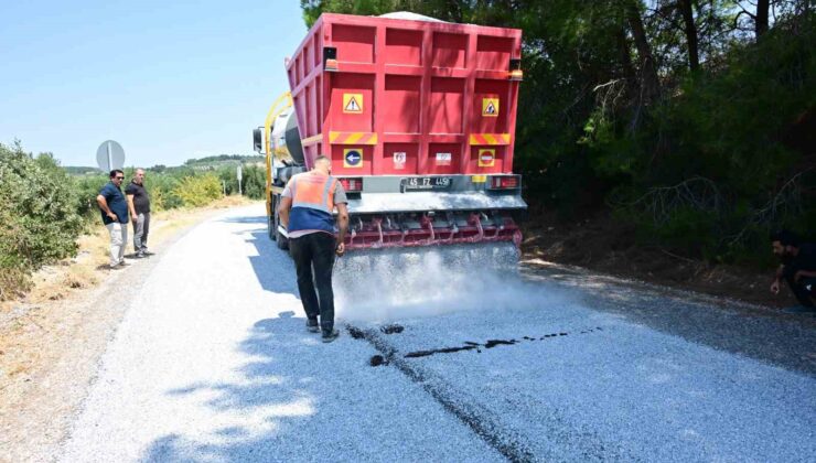Soma’da mahalle yollarına ikinci kat asfalt atılıyor