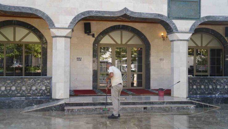 Yunusemre’de ibadethanelerde kapsamlı temizlik çalışması