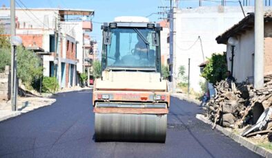 Ahmetli’de yollar sıcak asfaltla buluşuyor