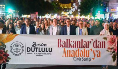 Balkanlardan Anadolu’ya Kültür Şenliği’nde Candan Erçetin coşkusu