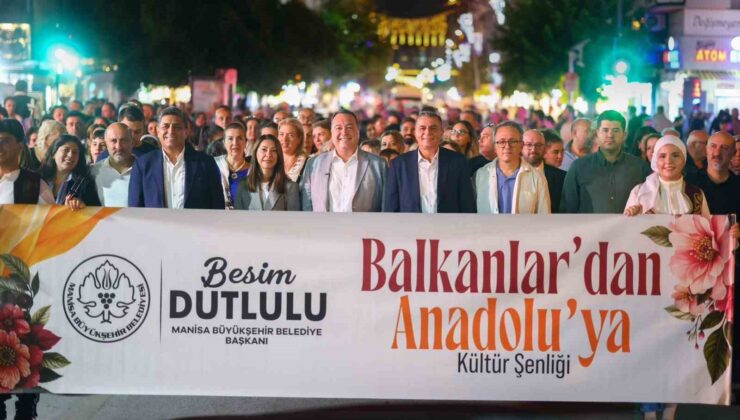 Balkanlardan Anadolu’ya Kültür Şenliği’nde Candan Erçetin coşkusu