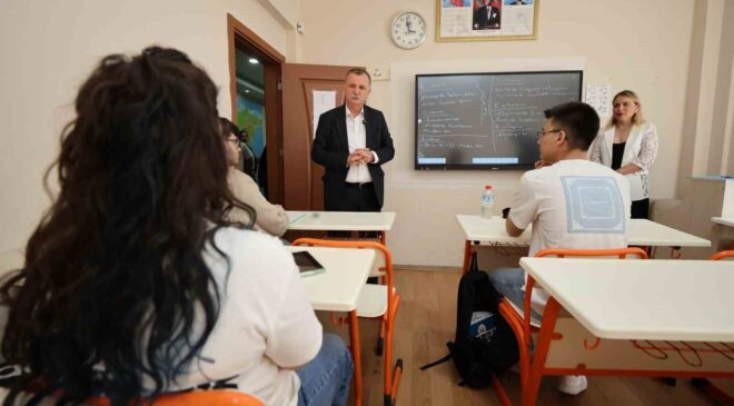 Başkan Balaban yeni eğitim yılında YEGEM öğrencileriyle buluştu