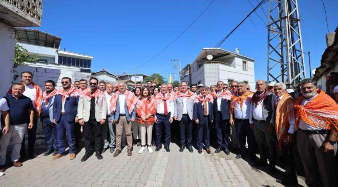 Başkan Şimşek, Bağ Bozumu ve Yörük Kültür Şenliği’ne katıldı