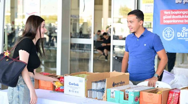 Manisa Büyükşehir Belediyesinden öğrencilere ’Hoş Geldin’ karşılaması