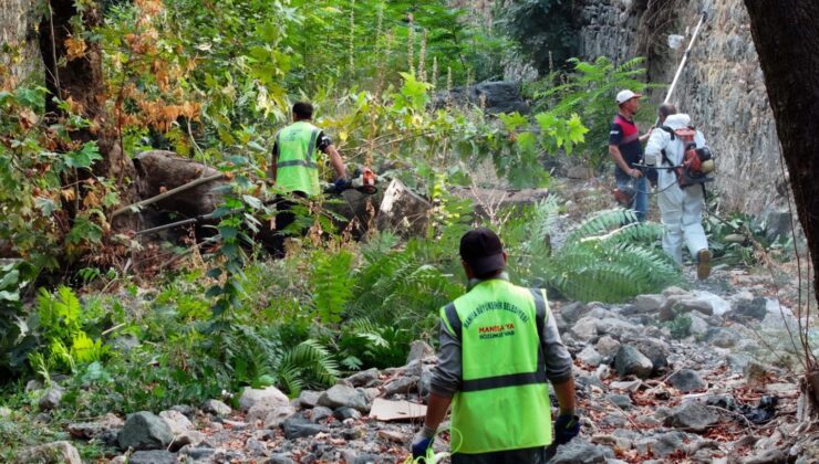 Manisa Büyükşehir ve MASKİ’den Çaybaşı Deresi’nde kış temizliği