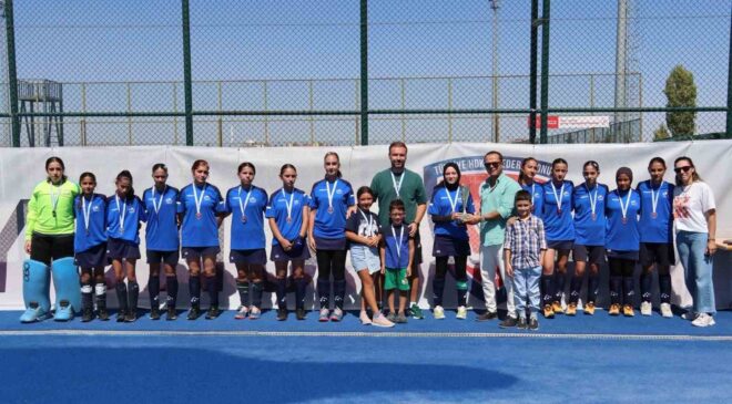 Manisa İl Karması Hokey Takımı 1. Lige yükseldi