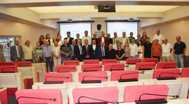 Manisa Kent Konseyi’nde Hakkı Bayraktar yeniden başkan seçildi