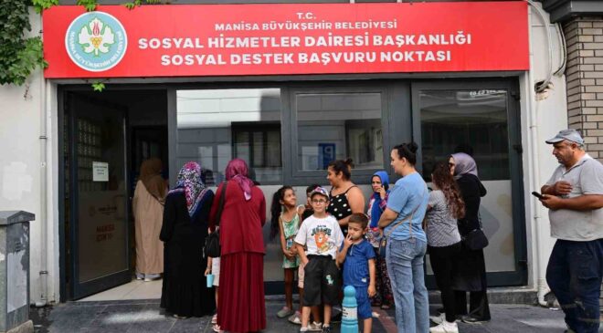 Manisa Şehir Kartı ile 10 bin öğrenciye 30 milyon TL’lik eğitim desteği