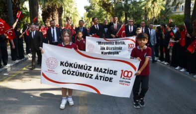 Manisa’da 270 bin öğrenci için ders zili çaldı