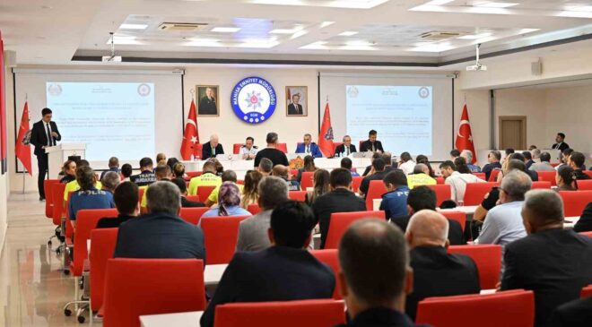 Manisa’da güvenli eğitim için alınacak tedbirler değerlendirildi