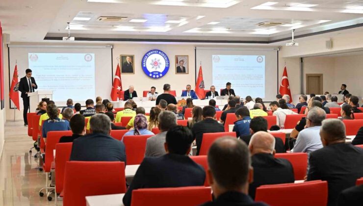 Manisa’da güvenli eğitim için alınacak tedbirler değerlendirildi