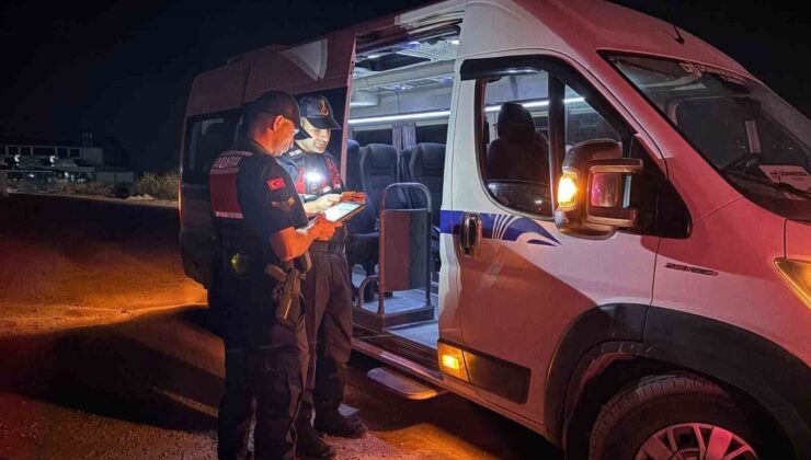 Manisa’da jandarmadan gece denetimi