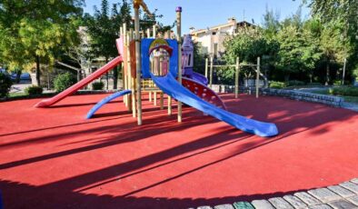 Manisa’da park ve oyun alanlarına güvenli zemin