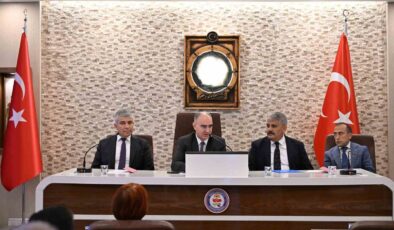 Manisa’da sahipsiz hayvanlara yönelik çalışmalar değerlendirildi