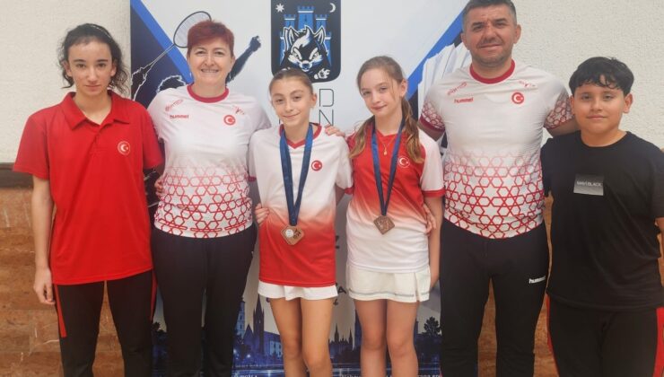 Manisalı badmintonculardan Hırvatistan’da çifte bronz