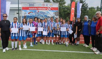 Manisa’nın kızları Türkiye üçüncüsü oldu
