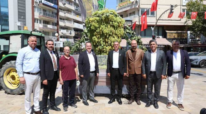 Üzümün başkenti Manisa’da şenlik coşkusu