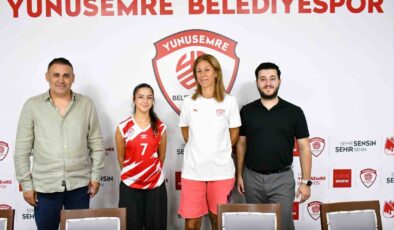 Yunusemre Belediyespor genç libero Eylül Aydemir’i renklerine bağladı