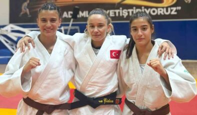 Yunusemre’nin judocularından çifte Türkiye Şampiyonluğu