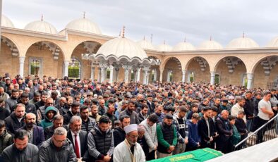 Kalbine yenilen 15 yaşındaki çocuk son yolculuğuna uğurlandı