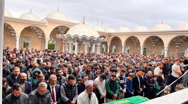 Kalbine yenilen 15 yaşındaki çocuk son yolculuğuna uğurlandı