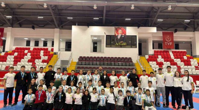 Manisa BBSK’den 63 madalyalı şampiyonluk