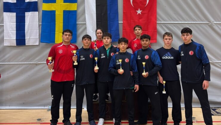 Manisa BBSK’lı güreşçiler Helsinki’den 8 madalya ile döndü