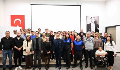 Manisa Büyükşehir personeline disleksi eğitimi