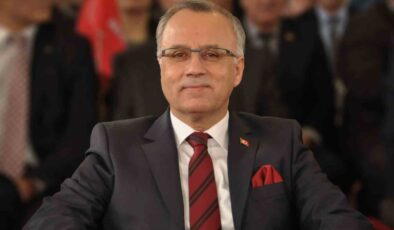 MHP Salihli’de yeni dönem! Zeki Kayda ilçe başkanı oldu