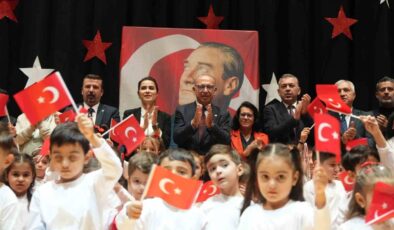 Miniklerden Cumhuriyet Bayramı’na renk katan gösteri