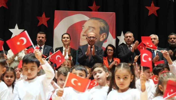 Miniklerden Cumhuriyet Bayramı’na renk katan gösteri