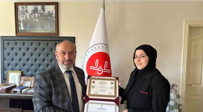 Salihli’de hafızlar belgelerine kavuştu