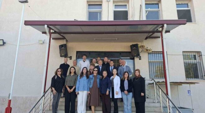Sarıgöl’de eğitim yöneticileri öğrencilerle aynı sofrada buluştu
