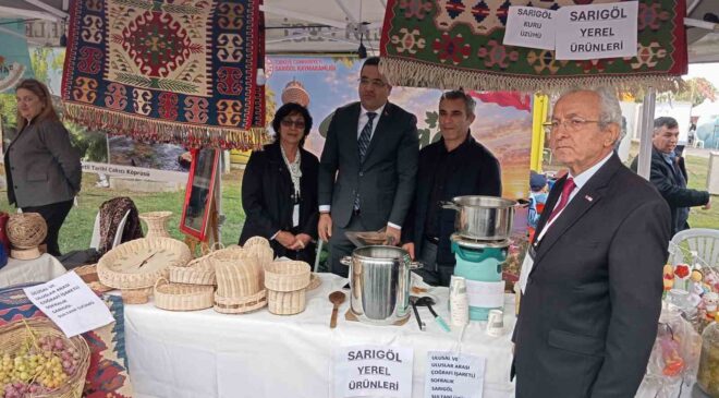 Sarıgöl’ün pekmezi İzmir’de tanıtıldı