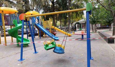 Şehzadeler’de 67 mahallede park ve spor alanları yenileniyor