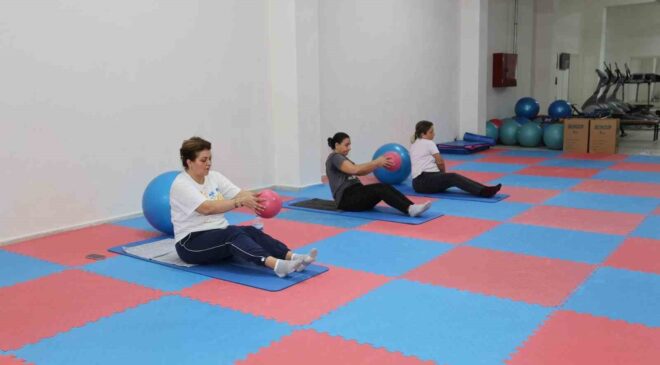 Şehzadeler’de kadınlar haftanın 5 günü sporla buluşuyor