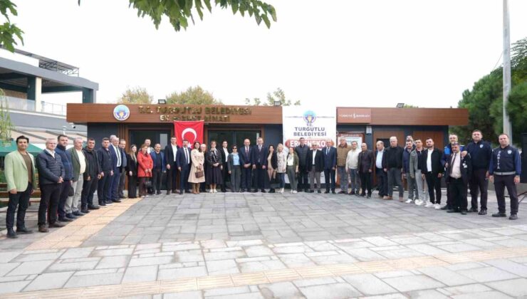 Turgutlu’da belediye hizmeti vatandaşın ayağına geldi