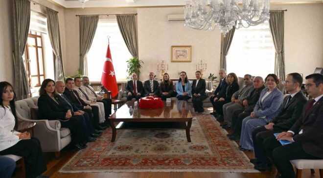 Vali Özkan muhtarların taleplerini dinledi