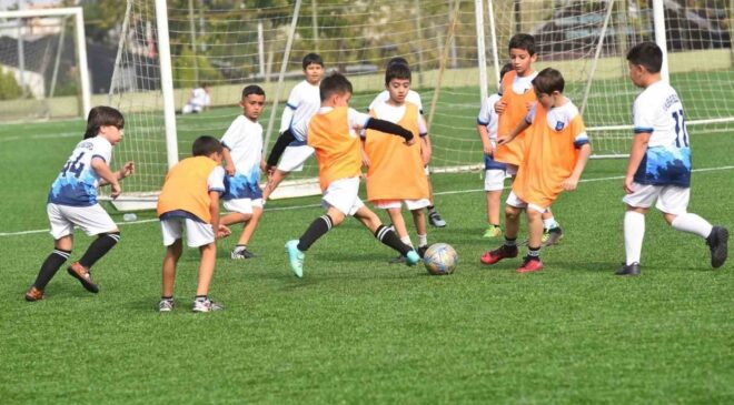 Yunusemre Belediyespor geleceğin yıldızlarını arıyor