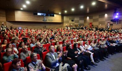 Zeki Müren’in unutulmaz şarkıları Manisa’da yankılandı